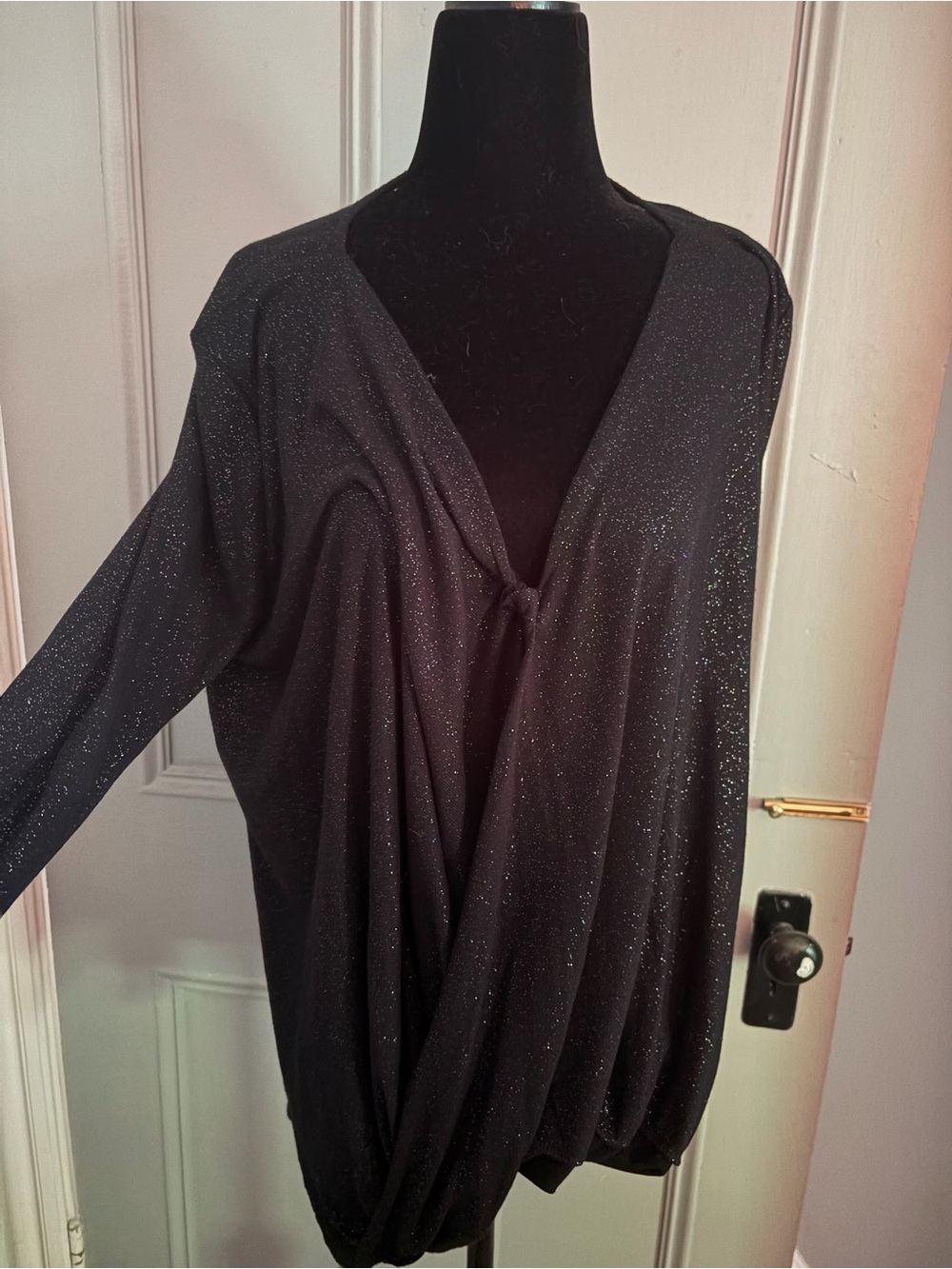 Black Shimmery Women's V-Neck Draped Top Vera moda size small new